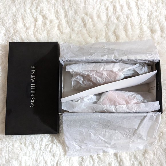 NWT Saks Fifth Avenue Antilles Suede Sandals in Pastel Pink - Picture 5 of 6